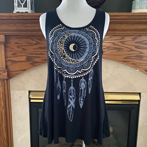 No Boundaries Tops - No Boundaries Dream Catcher Tank Top Size: M NWT